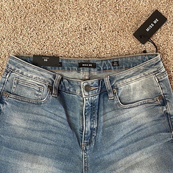 BRAND NEW Skinny jeans - Picture 2 of 4